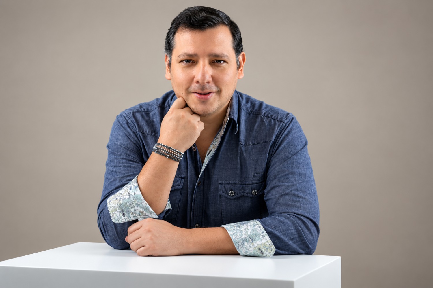 Alfredo Cuadros Laos - Facilitador de Constelaciones Familiares y Terapeuta Sistémico en Lima